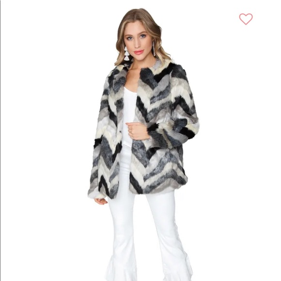 Fashion Pass Chevron Faux Fur Jacket - Picture 4 of 8